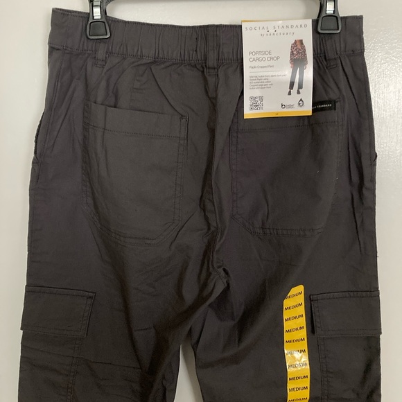 Social Standard by Sanctuary, Portside Cargo Crop, PoplinCropped Pant, Size M - Picture 6 of 13
